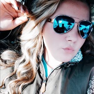 Meet your Posher, Jodie